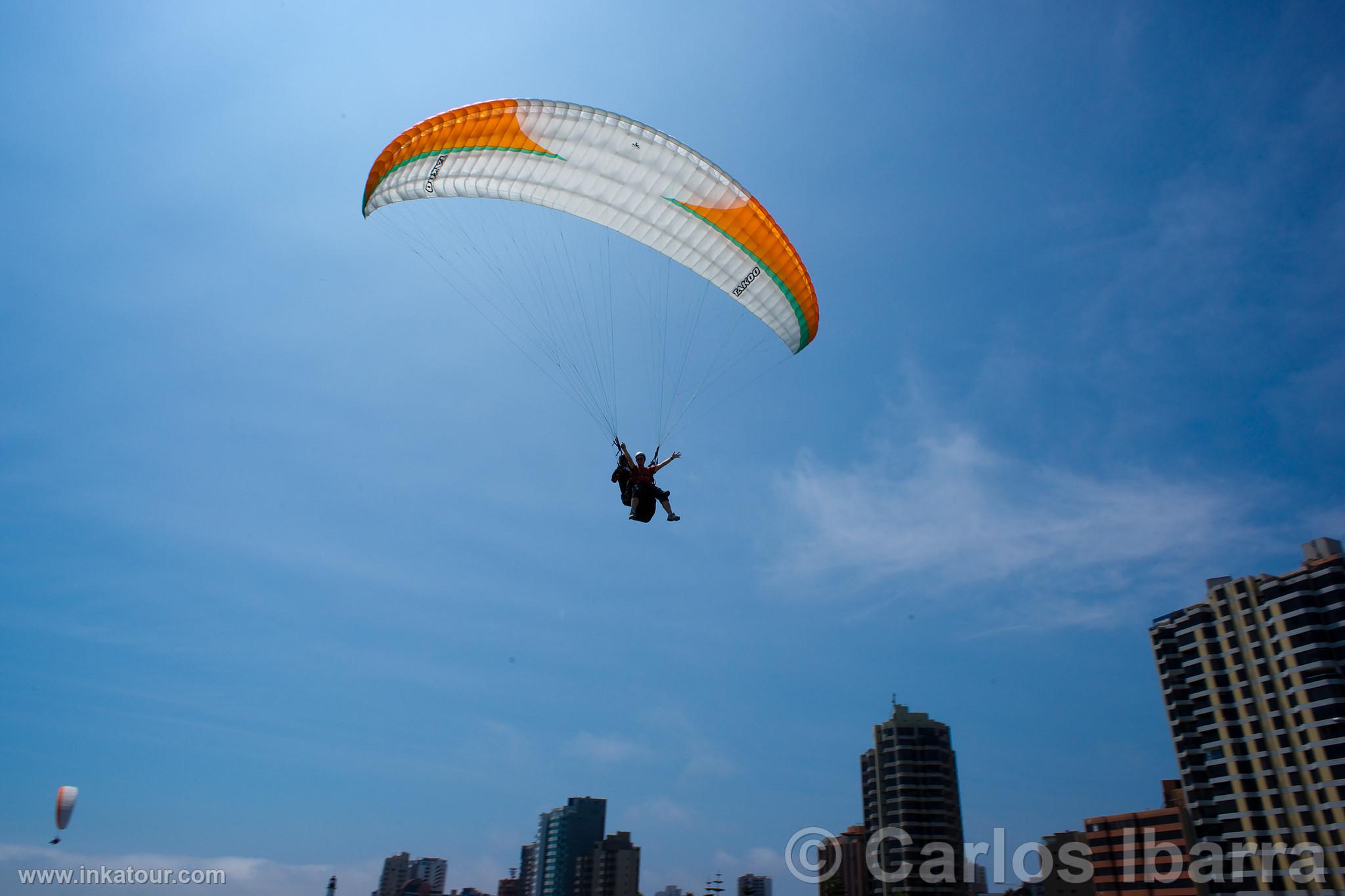 Paragliding, Lima