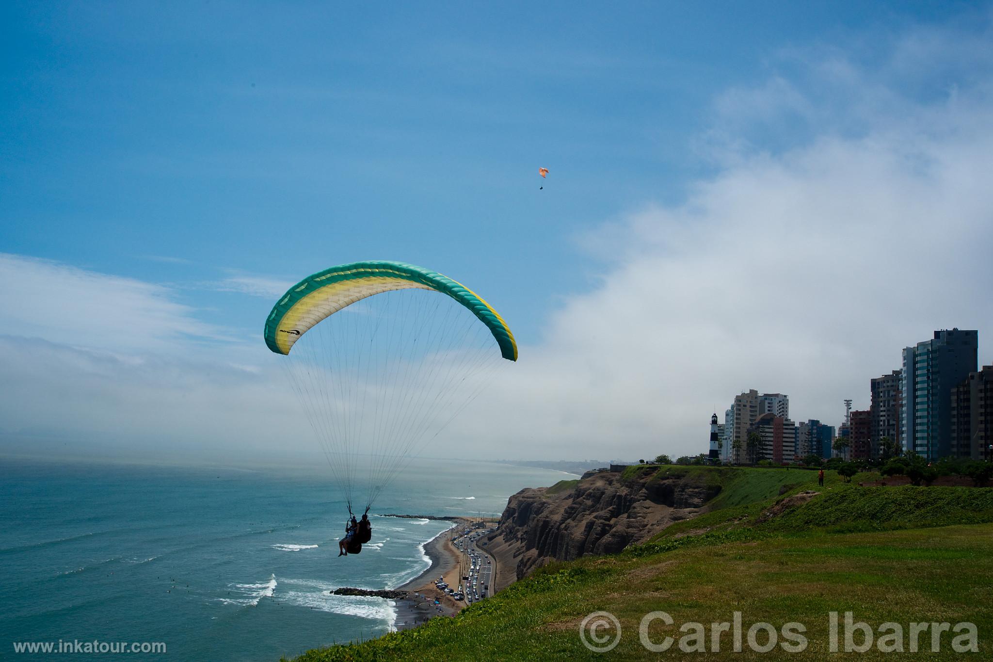 Paragliding, Lima