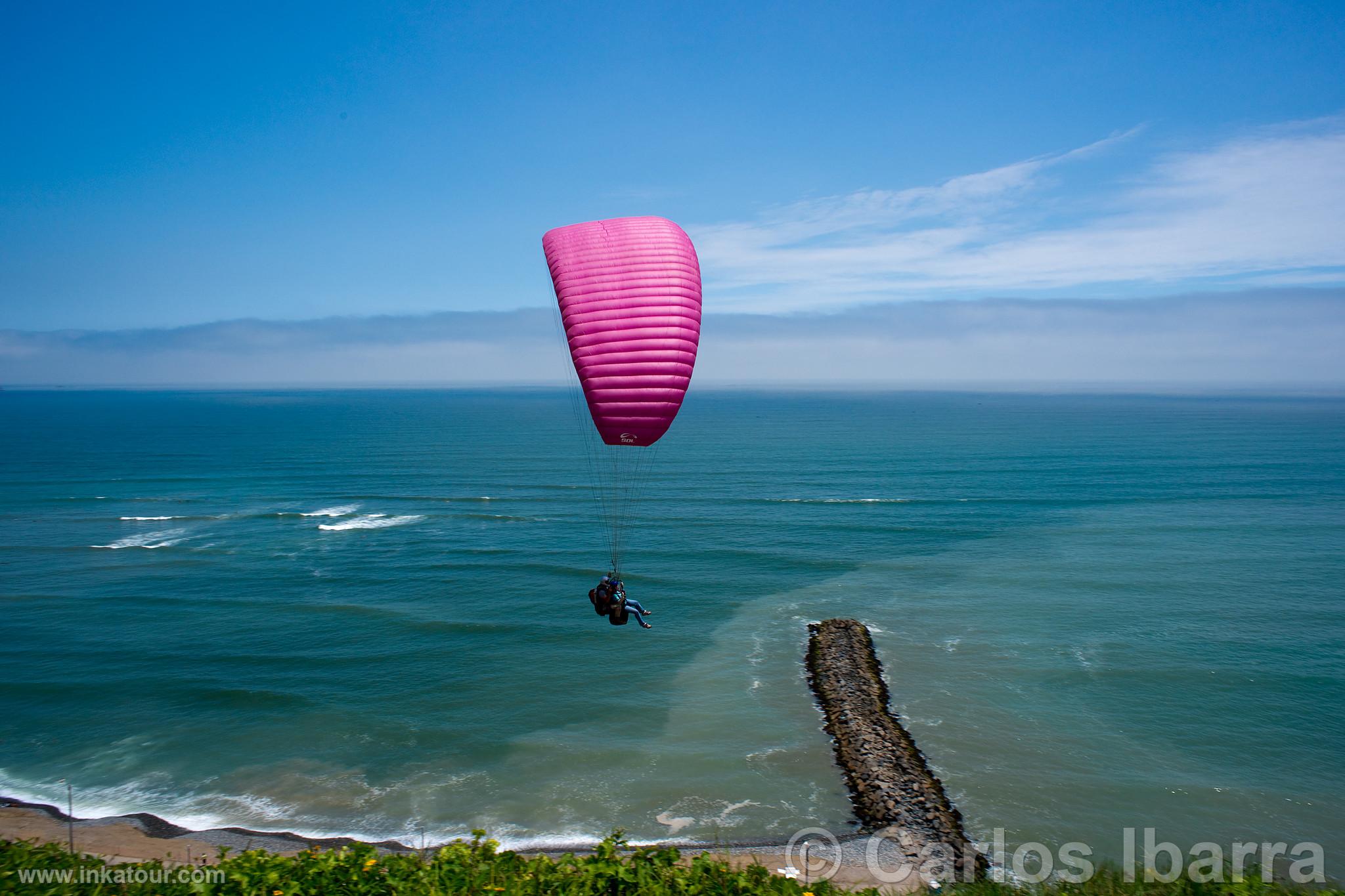 Paragliding, Lima