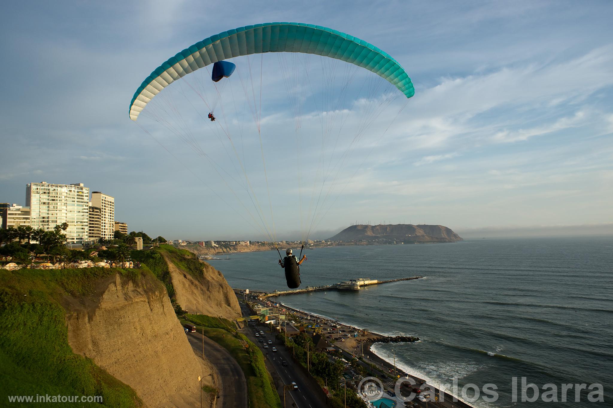 Paragliding, Lima