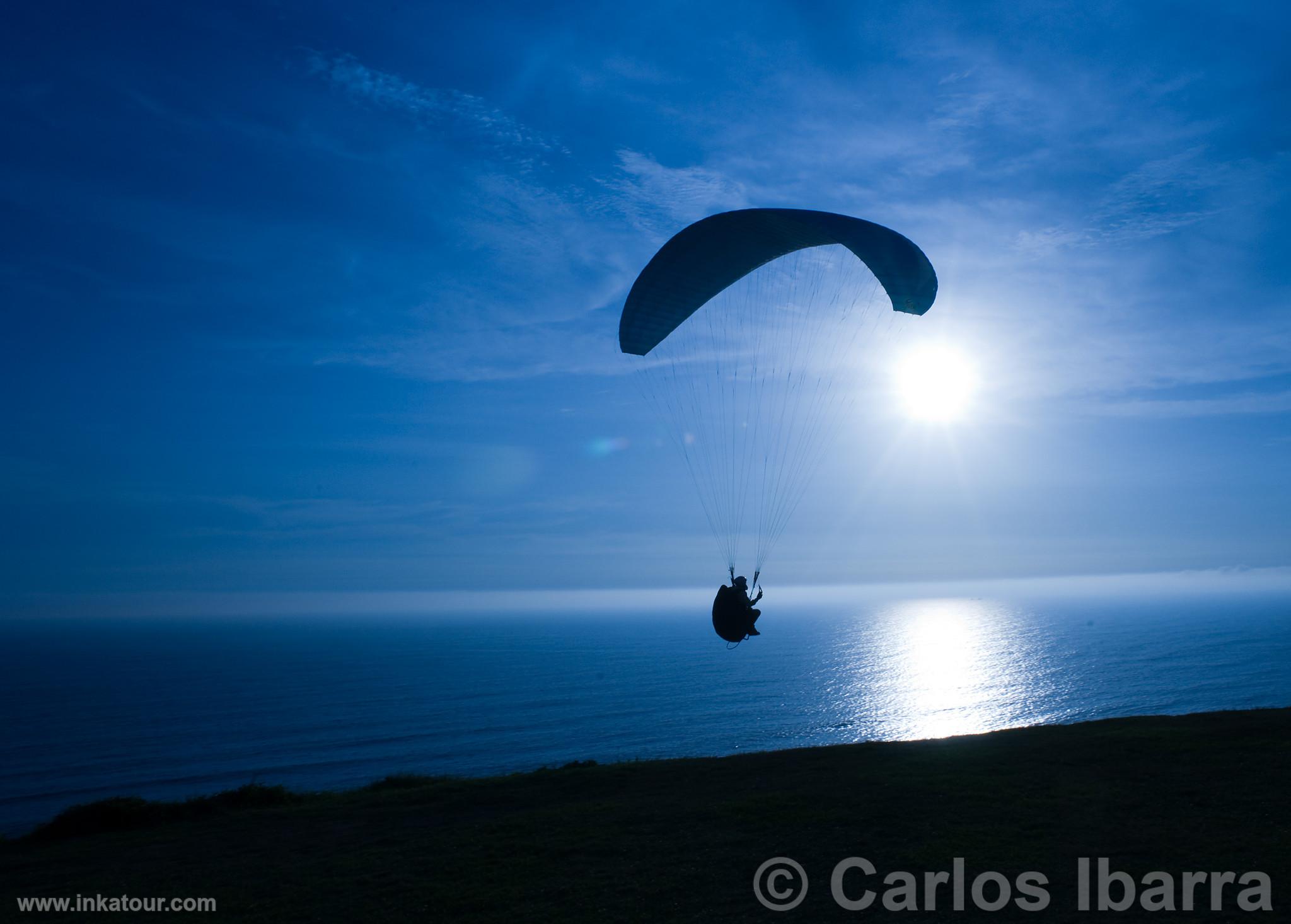 Paragliding, Lima