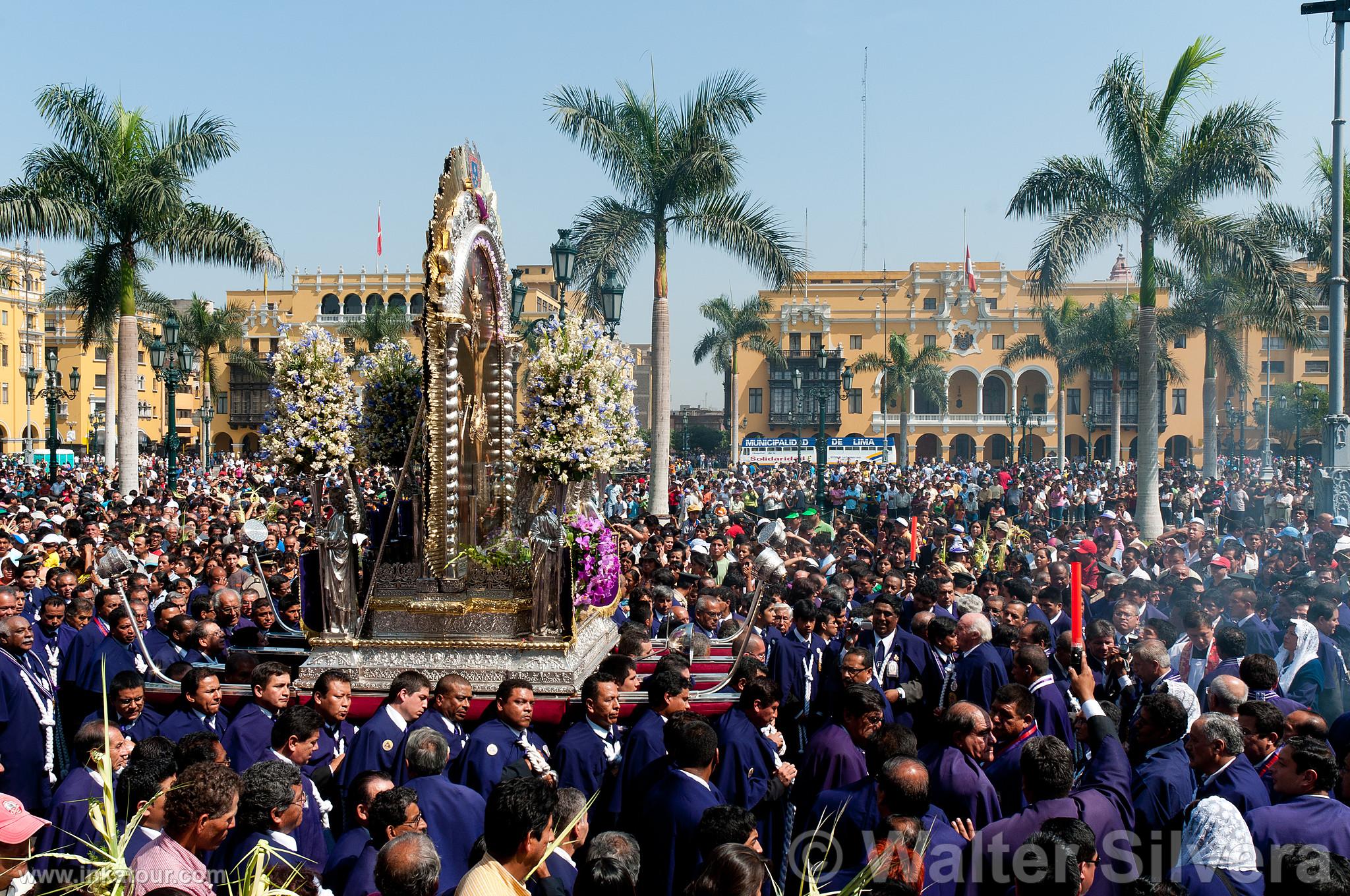 Easter in Lima