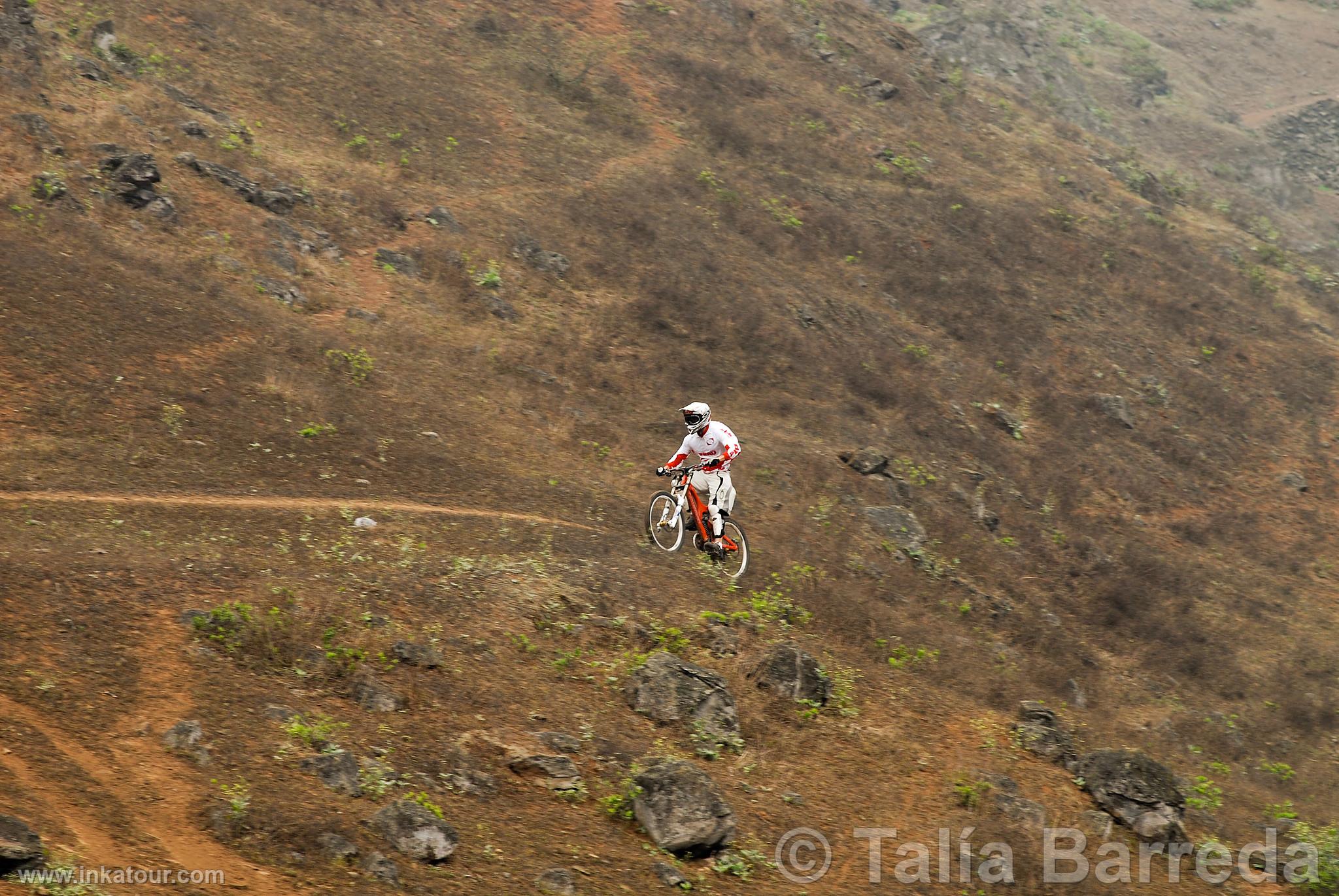 Cycling at Lomas de Lcumo