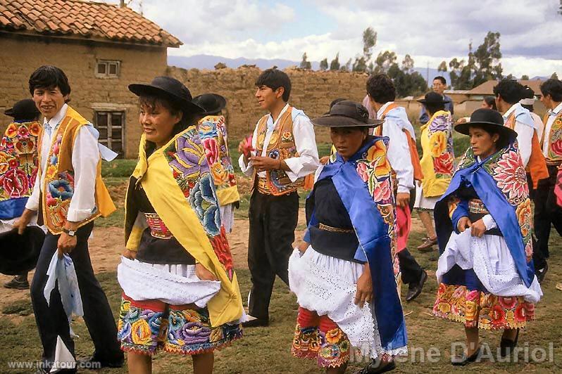 Huaylarsh Dancers