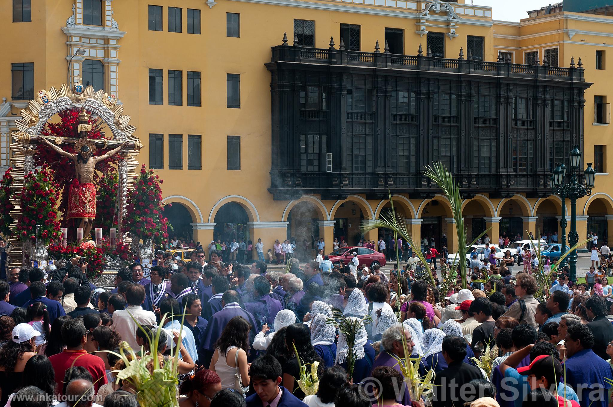 Easter in Lima