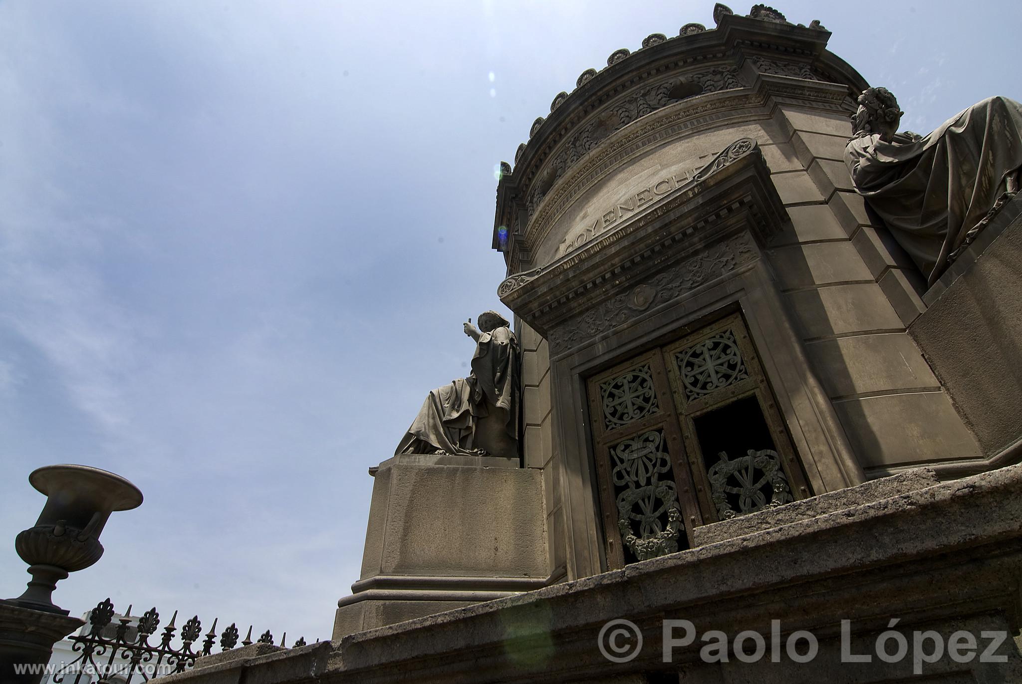 Presbtero Maestro Cemetery