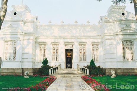 Osma House, Lima