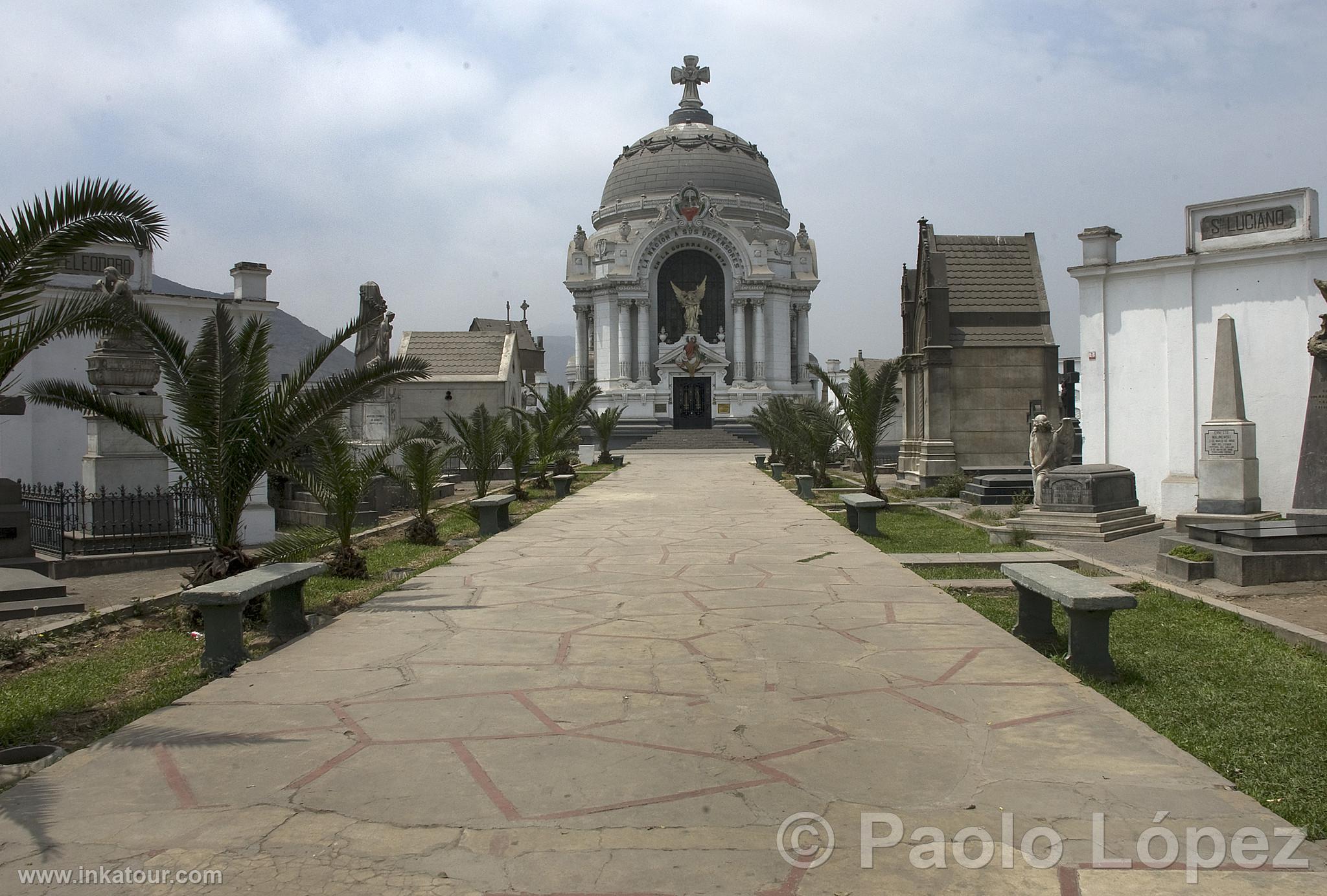 Presbtero Maestro Cemetery