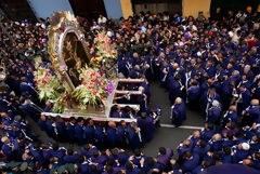 Procession of Seor de Los Milagros