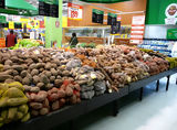 Wong Supermarket, Lima