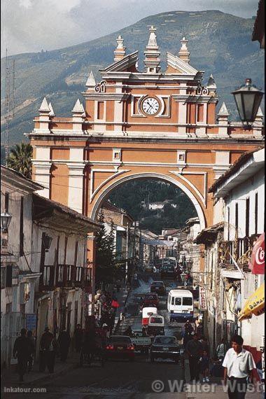 Arch in Huamanga, Ayacucho