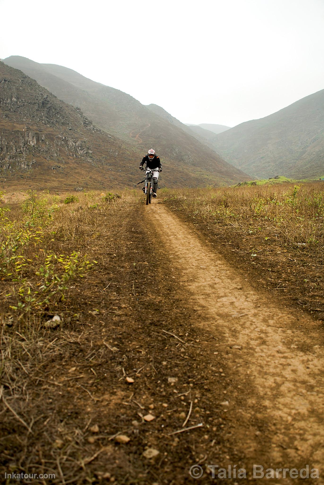 Cycling at Lomas de Lcumo