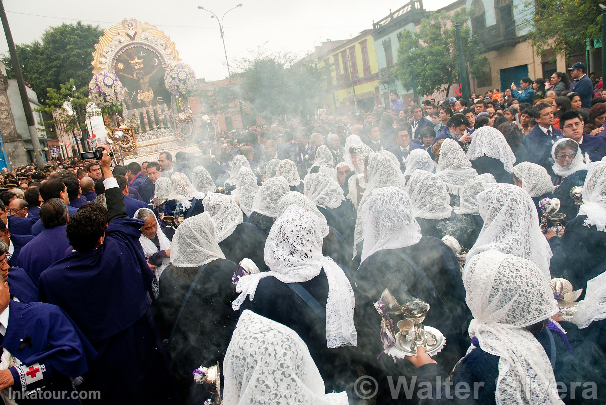 Procession of Seor de Los Milagros