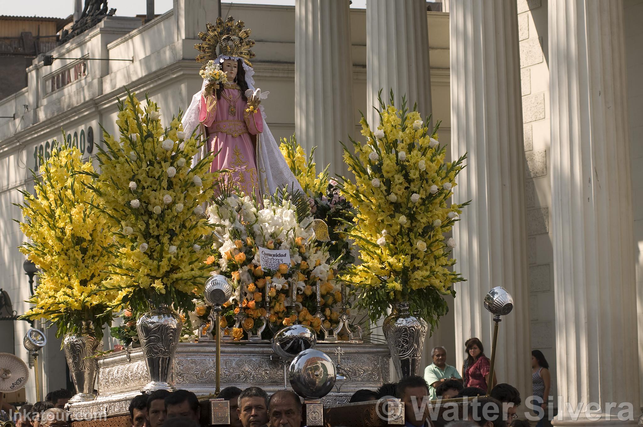 Easter in Lima