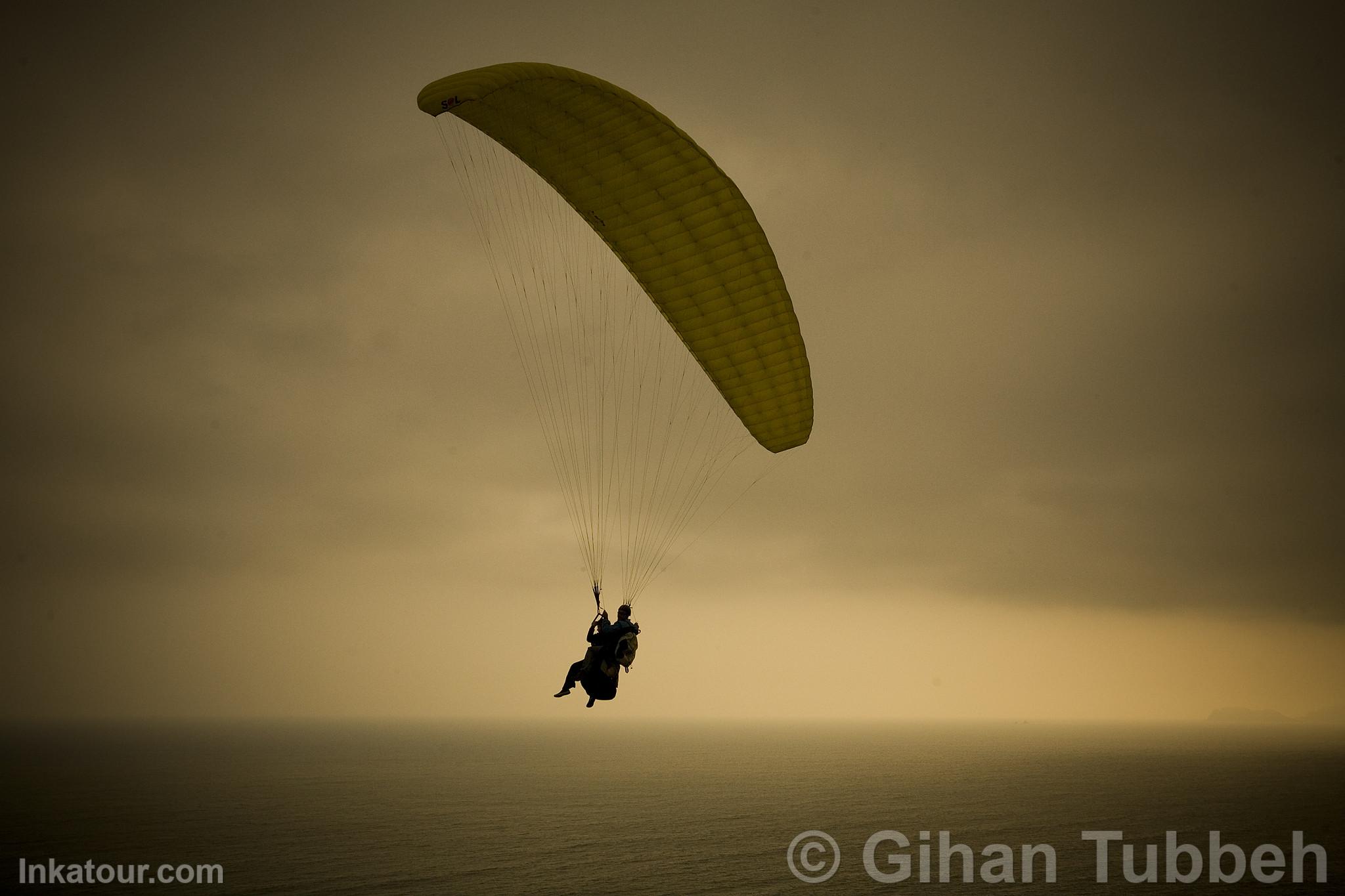 Paragliding, Lima