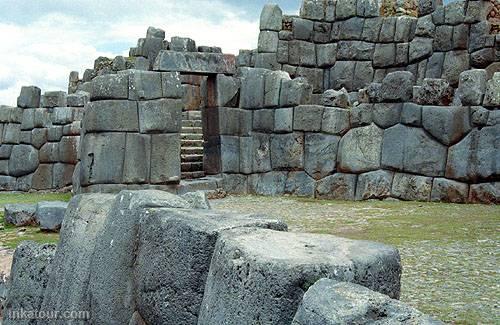 Inca walls, Sacsayhuaman