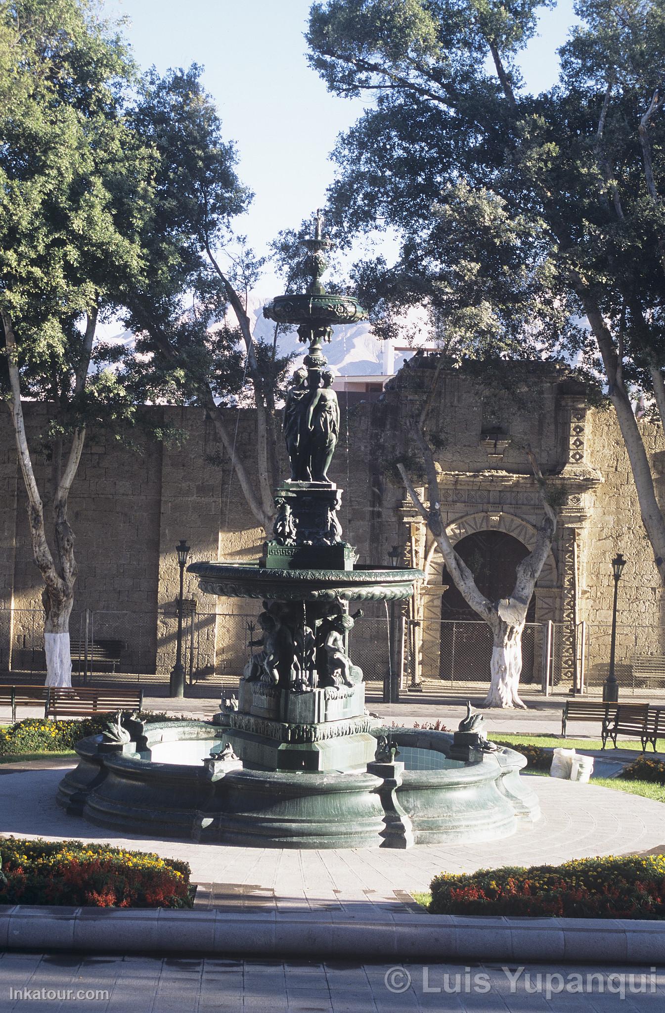 Eiffel Fountain