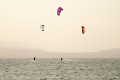 Kitesurfing in Paracas