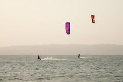 Kitesurfing in Paracas